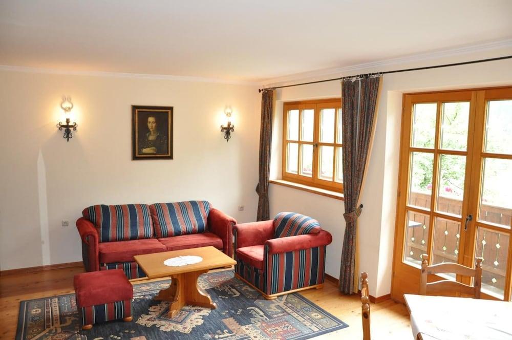 Hotel Post Großkirchheim Eksteriør bilde