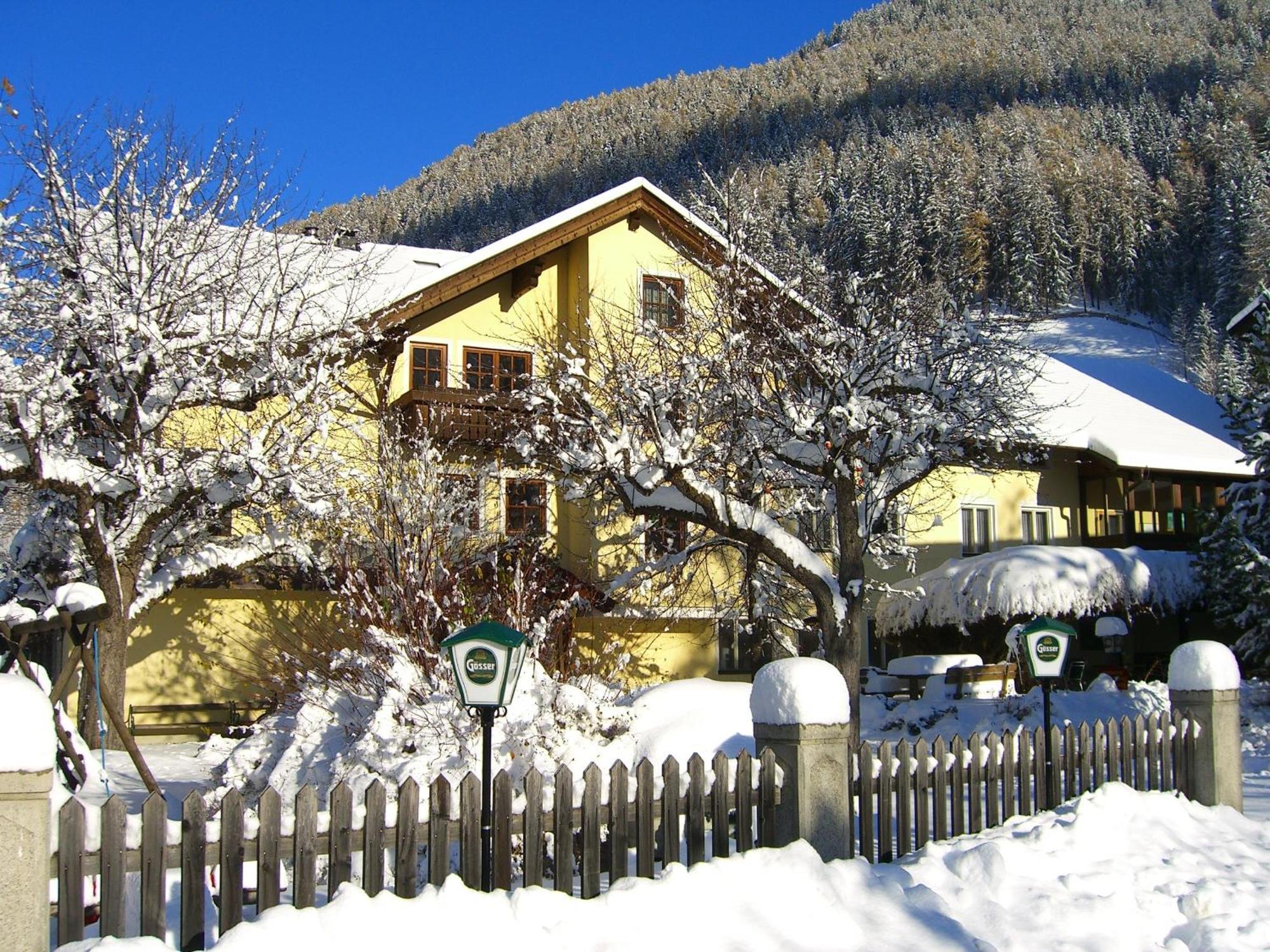 Hotel Post Großkirchheim Eksteriør bilde