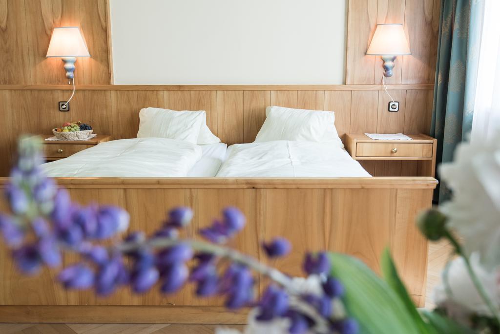 Hotel Post Großkirchheim Eksteriør bilde