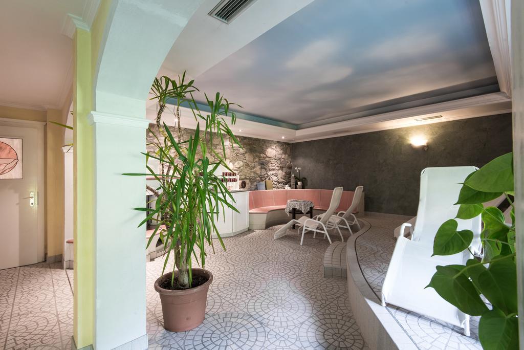 Hotel Post Großkirchheim Eksteriør bilde