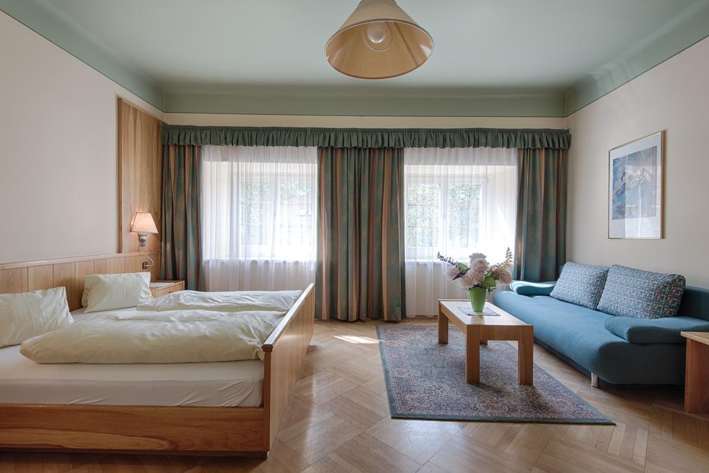 Hotel Post Großkirchheim Eksteriør bilde