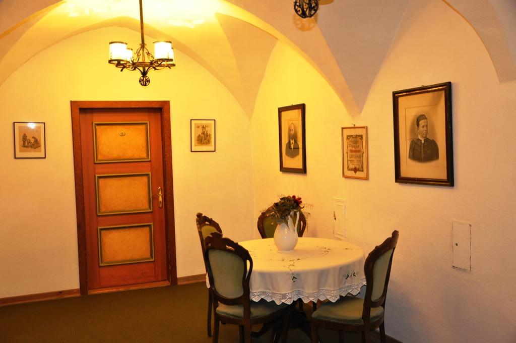 Hotel Post Großkirchheim Rom bilde